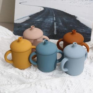 ODM Children infant training sippy cup silicone lid Latex Free With Straw