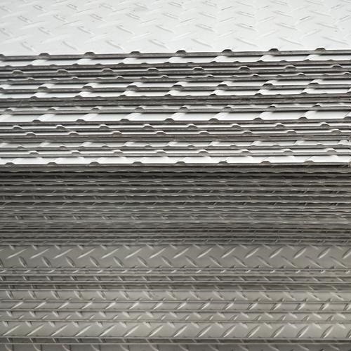 Stainless Steel Checker Plate ASTM EN DIN AISI304 AISI316L AISI321 SS Patterns Plate