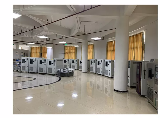 Product Pictures Of Environmental Constant Temperature Humidity Climatic Test Chamber