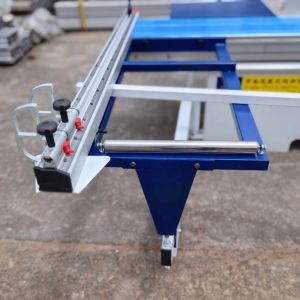 High Accuracy Sliding Table Panel Saw For Woodworking Furniture MJ3200 3250*3150