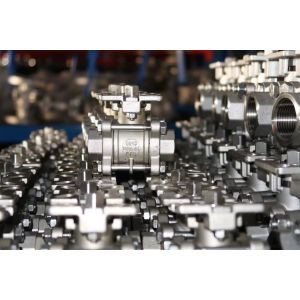 Three-Piece Threaded/Butt Welded High Platform Ball Valve with Customization