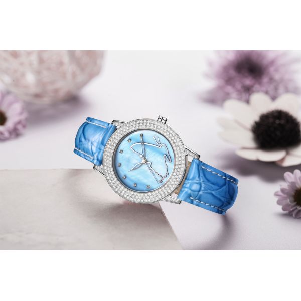 Bule MOP Dial Womens Fashion Watch Stones Zinc Alloy Case With Leather Strap