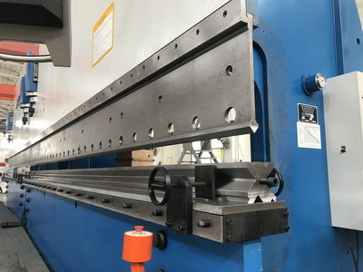 Quality Tandem Press Brake with Back Gauge Accuracy 0.02 Mm Throat Depth 200mm to 1600 Mm and Table Width 200 to 800 Mm wholesale