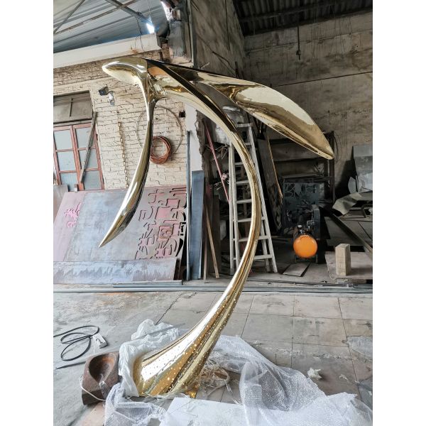 Quality Plating Titanium Modern Metal Sculpture Pool Tall Abstract Sculpture wholesale