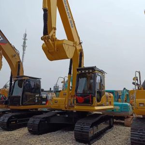 Quickly Shipping 22ton Komatsu PC220 Excavator with 0-2000 Working Hours from