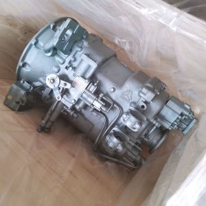 Good Condition Spare Parts Of The Original Sinotruk Howo Type HW19710 10-Speed