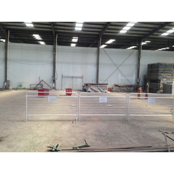 China Steel Crowd Control Barriers Manufacturers, Customized Crowd Control