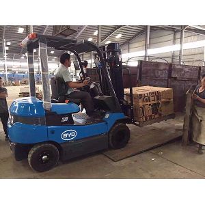 2.5 Ton Counterbalance Electric Stacker , Battery Operated Forklift 3m Lifting