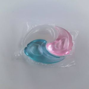 China OEM Laundry Pod Water Soluble Lasting Smell Liquid Laundry Detergent Capsules on sale