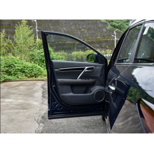 180KM Midsize SUV With Flexible Space 1.5L Gasoline Vehicle