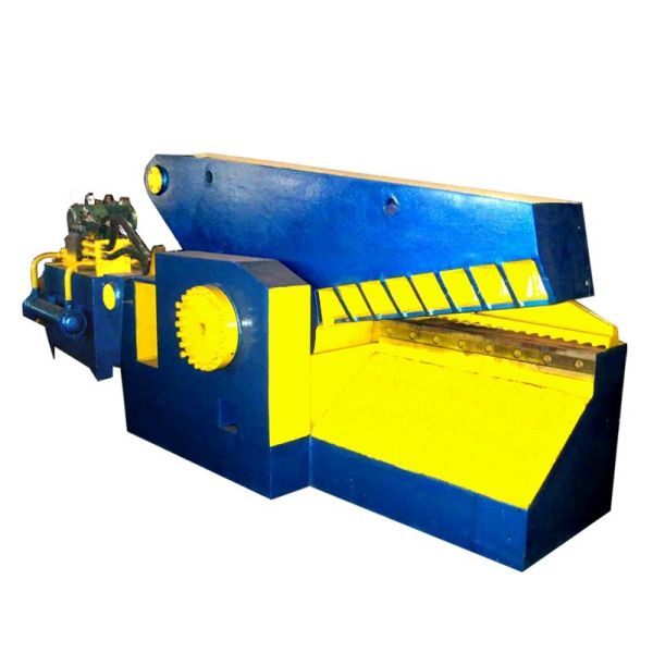 Scrap Cutting with Scrap Shearing Machine Cutting Angle 90 Degrees Max Cutting
