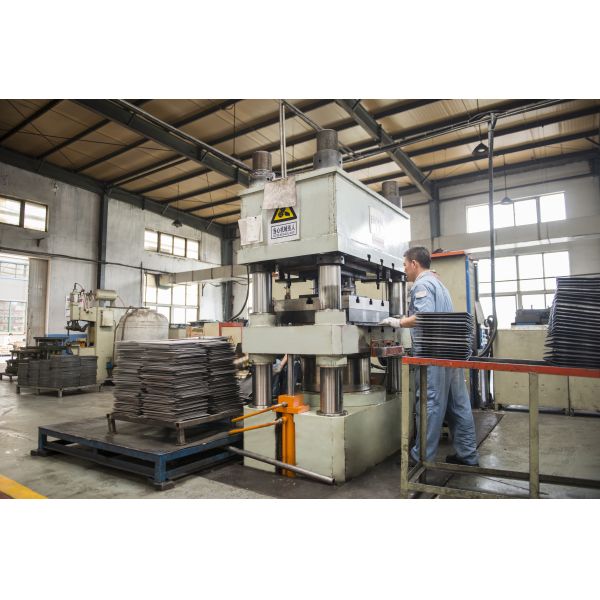 Square Unbraked 3500 Lb Drop Trailer Axle For Horse Floats