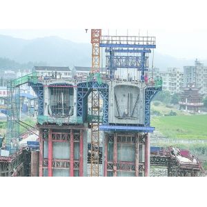 Safety Steel Cantilever Form Traveller Moved Easily For Concrete Bridge
