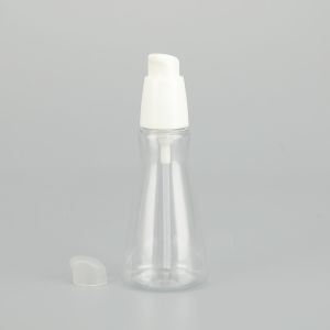 China PET Plastic Spray Bottles with Classic Design on sale