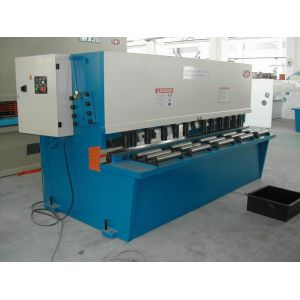 High Precision CNC Hydraulic Shearing Machine Iron Sheet Shearer/ Cutter