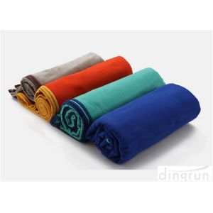 Soft Plush Microfiber Towels , Ultra Compact Towels For Travelling