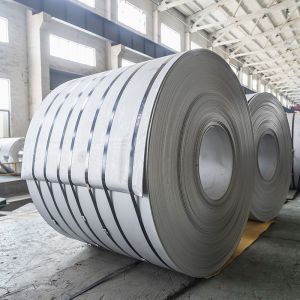 SS304 Hot Rolled Stainless Steel Coil Versatile For Various Industries
