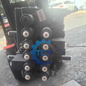 HYUNDAI 9-SERIES CRAWLER EXCAVATOR R290lc-9 R300lc-9 31Q8-17000 31Q8-17001 31Q8