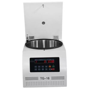 Desktop 6x100ml 12x1.5ml Rotor Centrifuge In Medical Laboratory