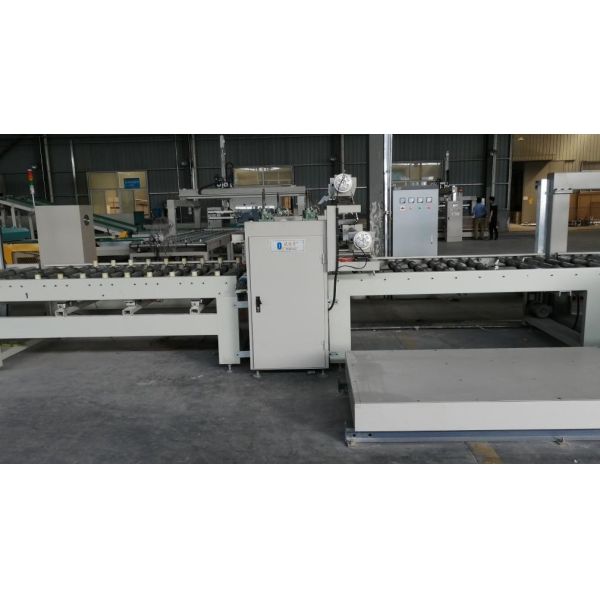 Quality For Surface Plane Of Floor Board Glass Plastic Sheet Film Lamination Machine With Overall Dimension 6300*1550*1200mm wholesale