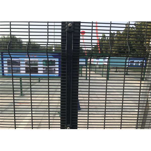 358 Mesh Fence Customized any Size to Meet Requirements Anti Cut and Climb