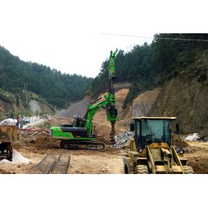 Multifunction 16m Foundation Pile KR50 Excavator Auger Drilling Rig / Well Bore