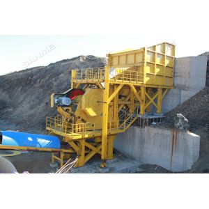 Railroad 450kw 700t/H Feeding 2100mm Jaw Rock Crusher
