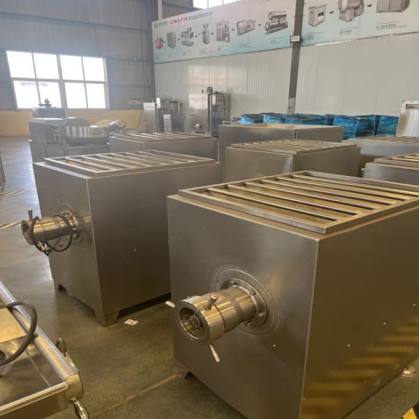 Quality High Efficiency Meat Grinding Machine Industrial Meat Processor 200-500kg/H wholesale