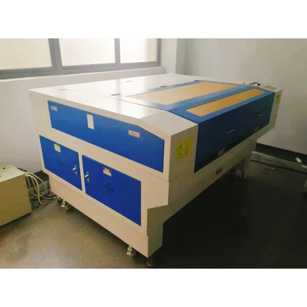 1000-26000mm/min Cutting Speed CO2 Laser Engraving Machine with Superior and Service
