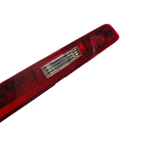 Hot sale Tail Light Rear Bumper Lamp Left side For Audi Q7 4L0945095 4L0 945 095