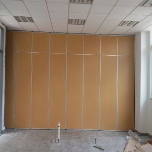 Banquet Hall Movable Sound Proof Partitions Floor To Ceiling Folding Partition