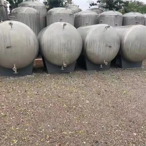 2 Tons Atmospheric Pressure Used Stainless Steel Cone Bottom Tanks