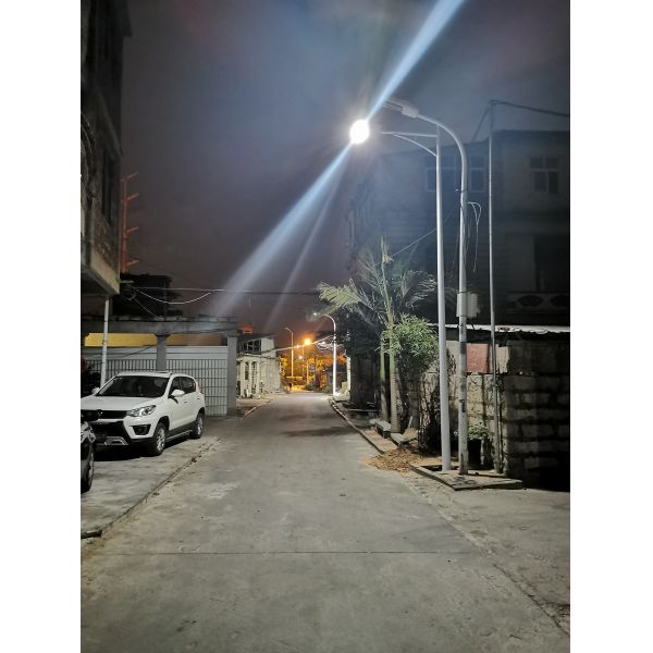 Outside Solar Road Lights 30w 90w Mono Crystalline Silicon High Brightness Long Working Time
