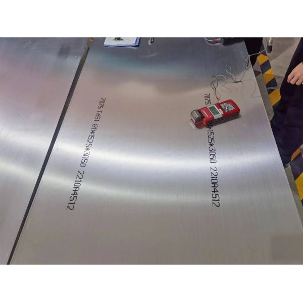 2mm 6061 6082 Alloy Aluminum Sheet Diamond Plates Color Coated 4x8