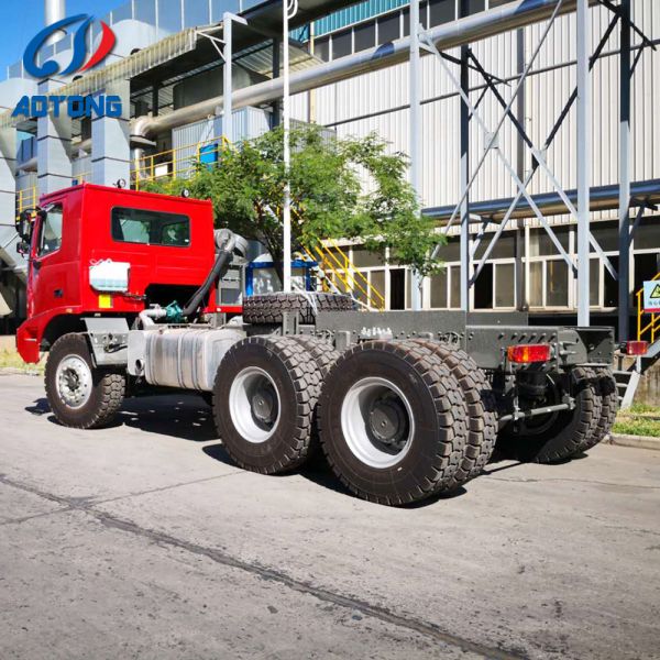 Logistics Transportation 6x4 Driving Type Dump Truck Tractor Truck Head with 371HP