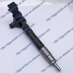 Diesel Engine Common Rail Fuel Injector 23670-0E090 23670 0E090 236700E090 For