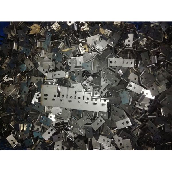 Custom Continuous Dies for Metal Stamping – Precision Cutting, Stable Performanc