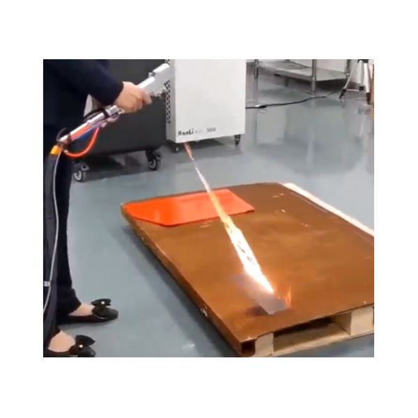 Super Size Continous Laser Cleaning Machine 1500W 2000W 3000W For Rust / Paint Removal