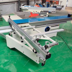 Horizontal Style F45N Precision Sliding Table Panel Saw for Manufacturing