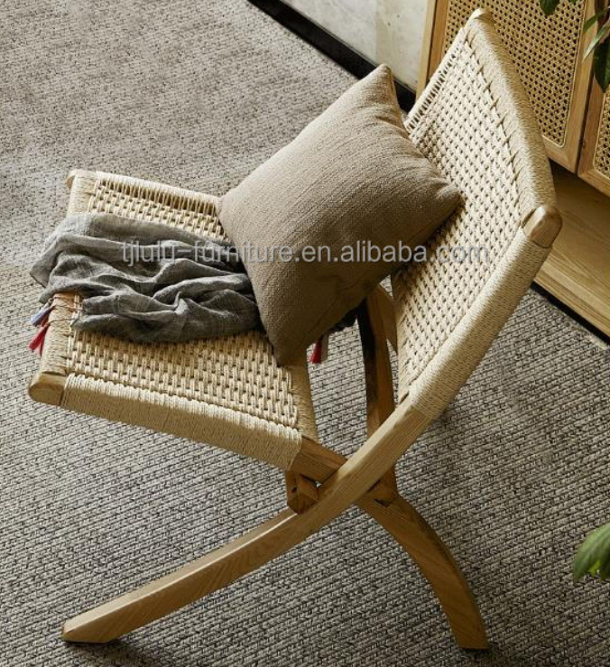 Leisure Style Wooden Patio Outdoor and Living Room Folding Chairs with Natural Rattan Woven Craftsmanship