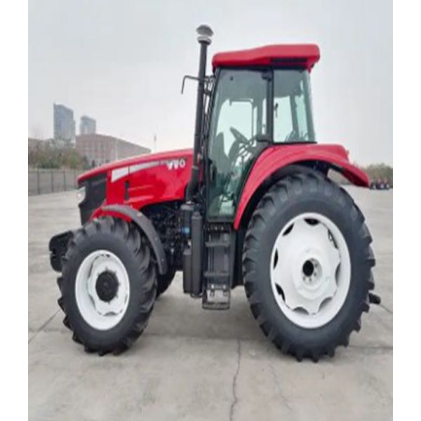 Low Fuel Consumption 4WD 60HP 80HP 100HP Small Agriculture Farm Tractor With Comfortable Cab And New Type Engine