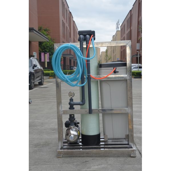 Quality FRP Tank Sand Carbon Filter Water Softener System Manual / Automatic Control wholesale