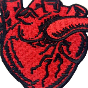 Eco Friendly 120D Woven Custom Embroider Patch Red Heart Applique For Clothes