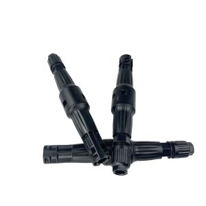 UL94-V0 Flame Class 1. Solar Panel Fuse Connector with 2 Rubber Seals Package Contents