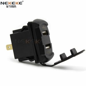 Waterproof 4.2A Dual USB Power Socket 5V Power Outlet With LED Voltmeter