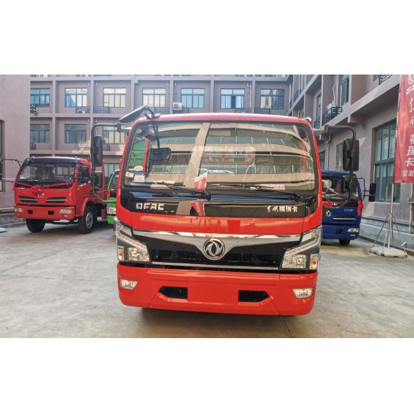 Dongfeng 150 Horsepower 3.8-meter Row of Half-barbed Board Light Truck Narrow Body Truck Cargo Truck EU Standard 2 to 6