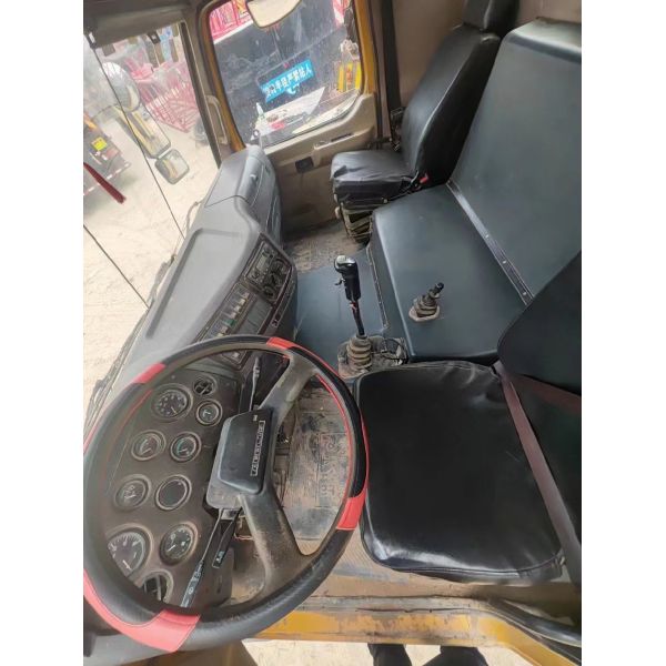 Truck Crane 25ton Mobile Crane Construction Company Lifting Equipment Truck-Mounted Telescopic Crane