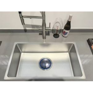 China Customized Stainless Steel Single Bowl Sink for Kitchen Square and Timeless Design on sale
