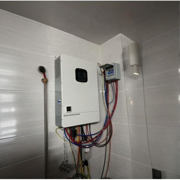 Quality Parallel Single Phase Hybrid Inverter 5600W For Off Grid And Grid Tie Solar Systems for Distributors  Orders wholesale