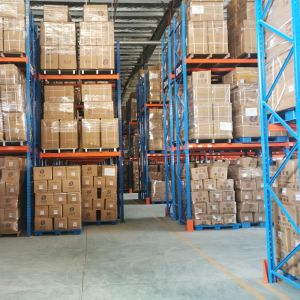 Cheap Customized Metal Warehouse Racking Simple Structures Heavy Duty Industrial Racking for sale